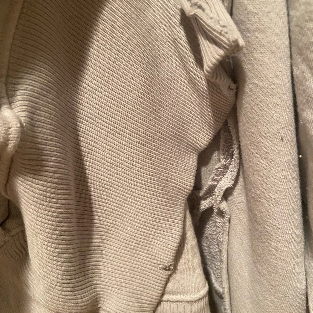 NWOT! We The Free by Free People Women's Gray and Orange Graphic Camden Sweater - Picture 6 of 11